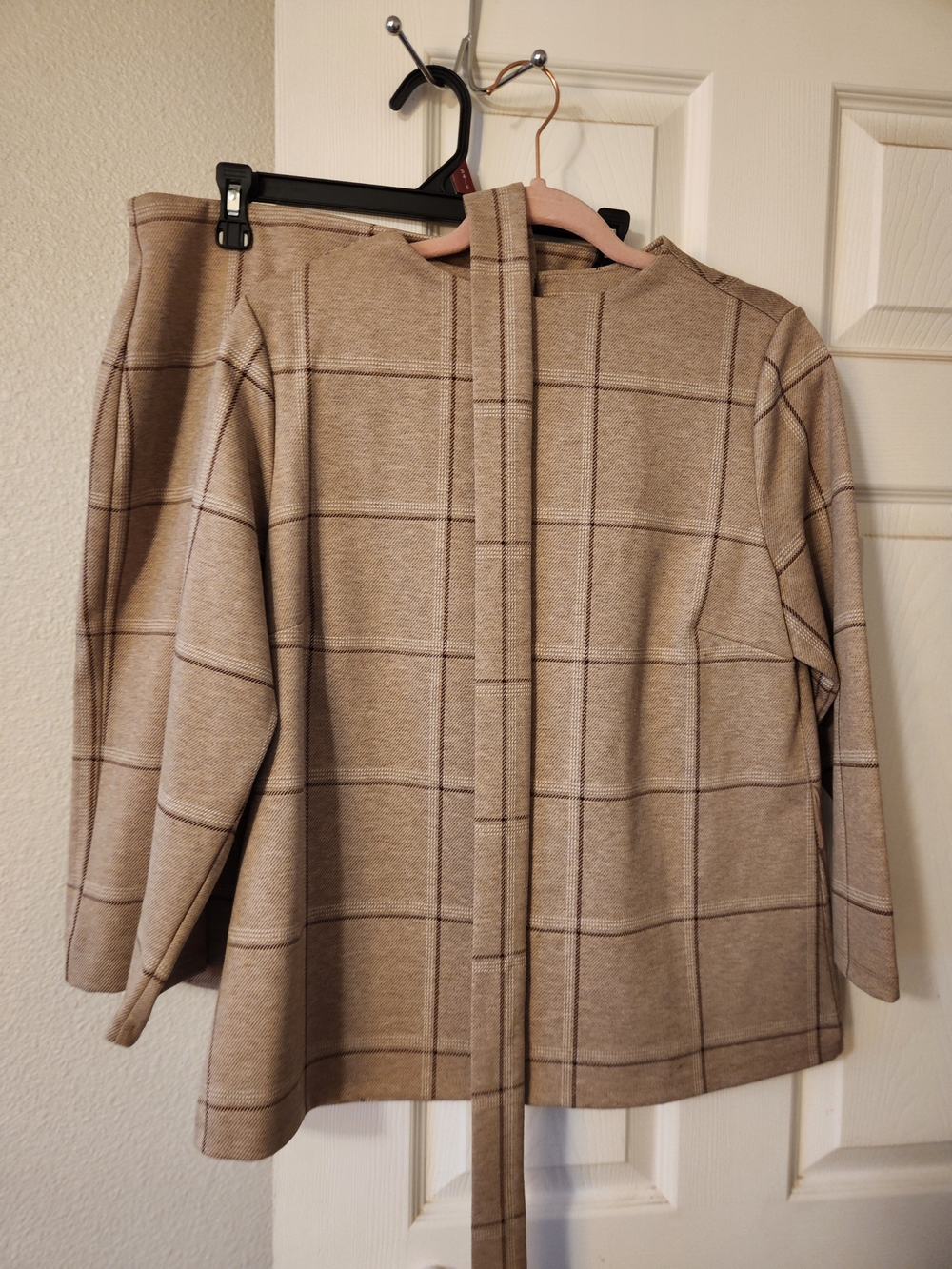 Ann Taylor LARGE PETITE Shirt And LARGE Skirt